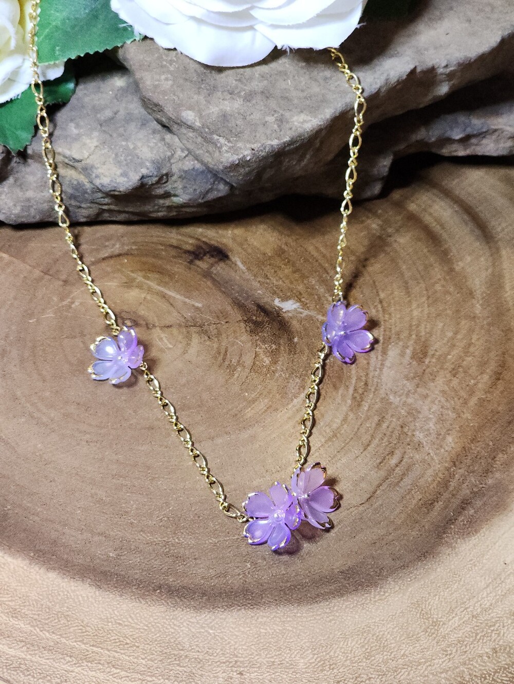 Gold Toned Chain Necklace with Flowers With Gold Toned Edges - Picture 3 of 6